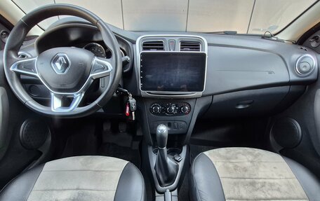 Renault Logan II, 2018 год, 858 000 рублей, 10 фотография