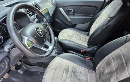 Renault Logan II, 2018 год, 858 000 рублей, 14 фотография
