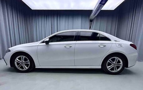 Mercedes-Benz A-Класс, 2022 год, 1 790 000 рублей, 5 фотография