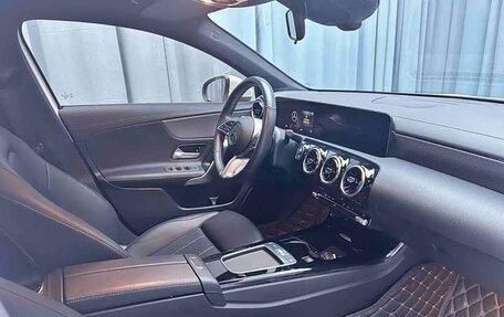 Mercedes-Benz A-Класс, 2022 год, 1 790 000 рублей, 10 фотография