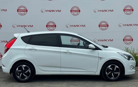 Hyundai Solaris II рестайлинг, 2015 год, 1 129 000 рублей, 6 фотография