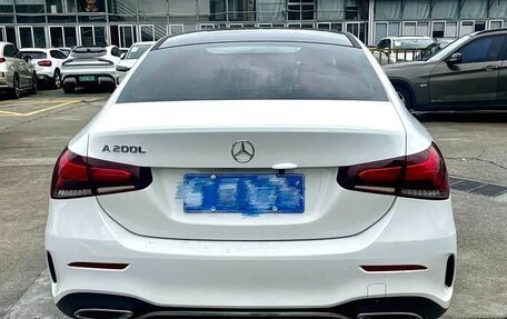 Mercedes-Benz A-Класс, 2022 год, 1 830 000 рублей, 5 фотография