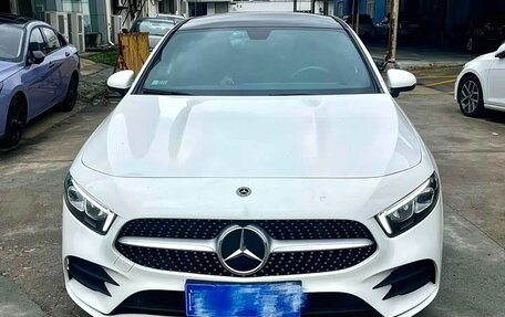 Mercedes-Benz A-Класс, 2022 год, 1 830 000 рублей, 2 фотография