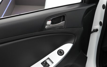Hyundai Solaris II рестайлинг, 2014 год, 949 000 рублей, 16 фотография