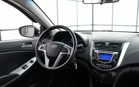 Hyundai Solaris II рестайлинг, 2014 год, 949 000 рублей, 7 фотография