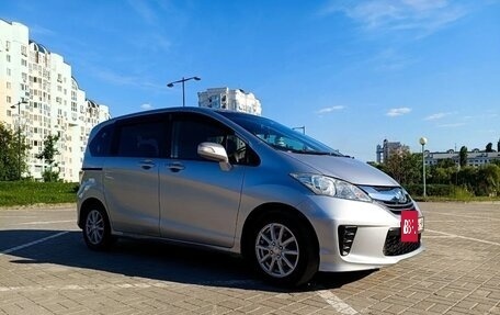 Honda Freed I, 2015 год, 1 470 000 рублей, 8 фотография