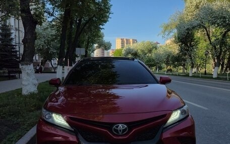 Toyota Camry, 2019 год, 2 750 000 рублей, 2 фотография