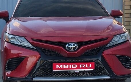 Toyota Camry, 2019 год, 2 750 000 рублей, 8 фотография