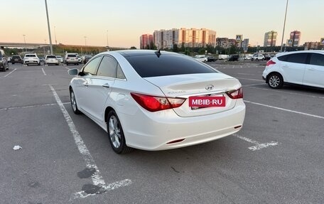 Hyundai Sonata VI, 2010 год, 1 350 000 рублей, 4 фотография