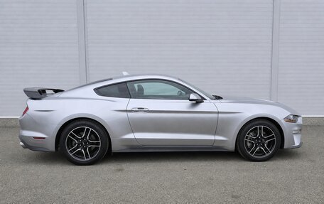 Ford Mustang VI рестайлинг, 2021 год, 3 600 000 рублей, 6 фотография