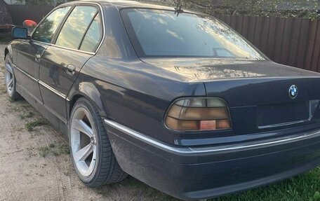 BMW 7 серия, 2001 год, 310 000 рублей, 2 фотография