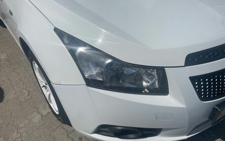 Chevrolet Cruze II, 2011 год, 592 000 рублей, 4 фотография