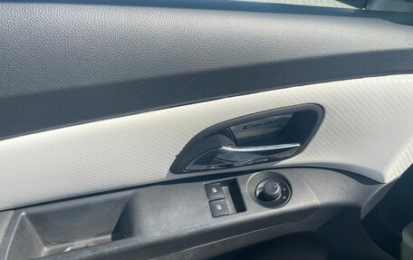 Chevrolet Cruze II, 2011 год, 592 000 рублей, 12 фотография