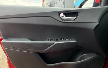 Hyundai Solaris II рестайлинг, 2021 год, 1 650 000 рублей, 16 фотография