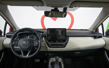 Toyota Corolla, 2021 год, 2 350 000 рублей, 9 фотография