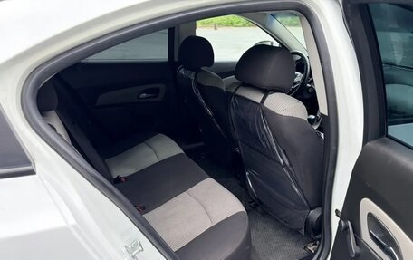Chevrolet Cruze II, 2011 год, 750 000 рублей, 11 фотография