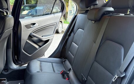 Mercedes-Benz GLA, 2016 год, 3 000 000 рублей, 11 фотография