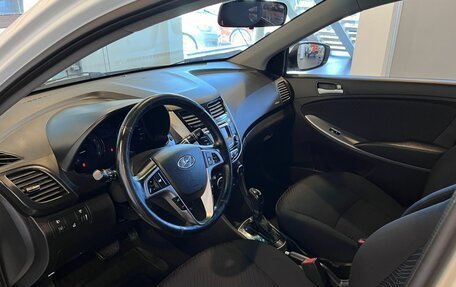 Hyundai Solaris II рестайлинг, 2015 год, 675 000 рублей, 18 фотография