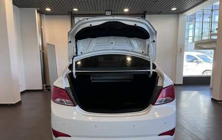 Hyundai Solaris II рестайлинг, 2015 год, 675 000 рублей, 30 фотография