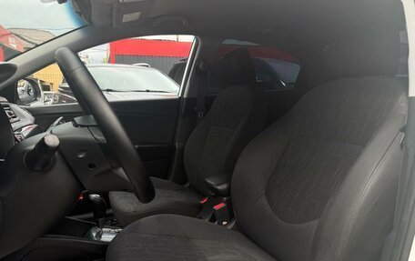KIA Rio III рестайлинг, 2012 год, 700 000 рублей, 15 фотография