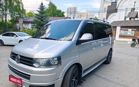 Volkswagen Multivan T5, 2004 год, 1 800 000 рублей, 1 фотография
