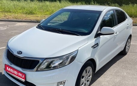 KIA Rio III рестайлинг, 2014 год, 799 000 рублей, 1 фотография