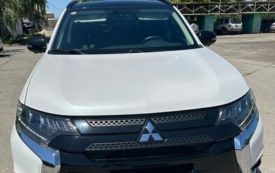 Mitsubishi Outlander III рестайлинг 3, 2022 год, 3 270 000 рублей, 1 фотография