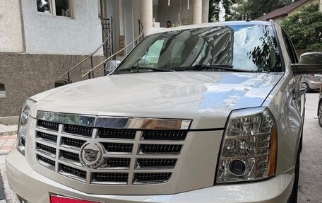Cadillac Escalade III, 2010 год, 2 900 000 рублей, 2 фотография