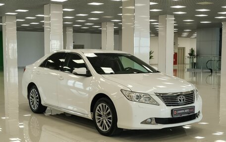 Toyota Camry, 2013 год, 1 800 000 рублей, 3 фотография