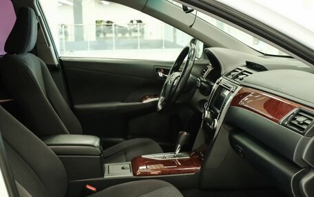 Toyota Camry, 2013 год, 1 800 000 рублей, 18 фотография