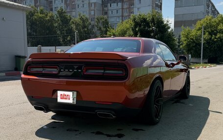 Dodge Challenger III рестайлинг 2, 2021 год, 6 500 000 рублей, 6 фотография