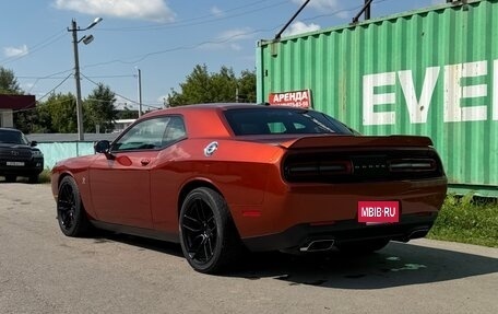 Dodge Challenger III рестайлинг 2, 2021 год, 6 500 000 рублей, 4 фотография
