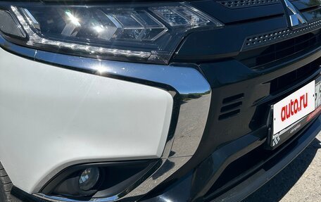 Mitsubishi Outlander III рестайлинг 3, 2022 год, 3 270 000 рублей, 15 фотография