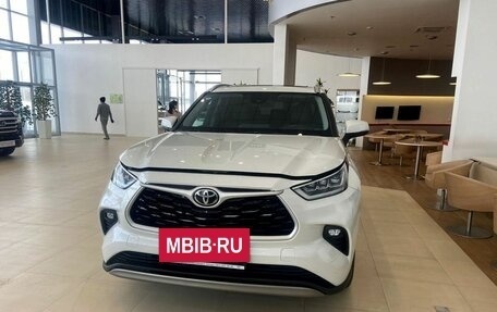 Toyota Highlander, 2025 год, 5 700 000 рублей, 3 фотография