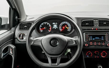 Volkswagen Polo VI (EU Market), 2019 год, 975 000 рублей, 10 фотография