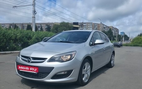 Opel Astra J, 2014 год, 565 000 рублей, 2 фотография