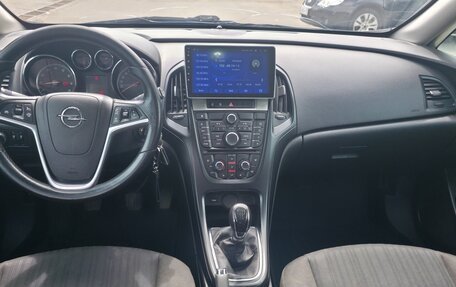 Opel Astra J, 2014 год, 565 000 рублей, 10 фотография