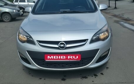 Opel Astra J, 2014 год, 565 000 рублей, 3 фотография