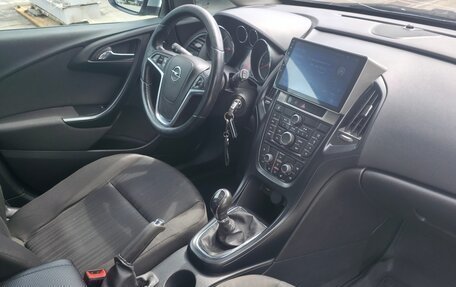Opel Astra J, 2014 год, 565 000 рублей, 20 фотография