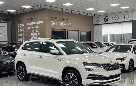 Skoda Karoq I, 2022 год, 1 740 000 рублей, 3 фотография