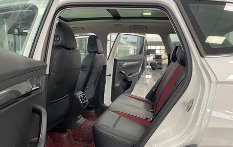 Skoda Karoq I, 2022 год, 1 740 000 рублей, 10 фотография