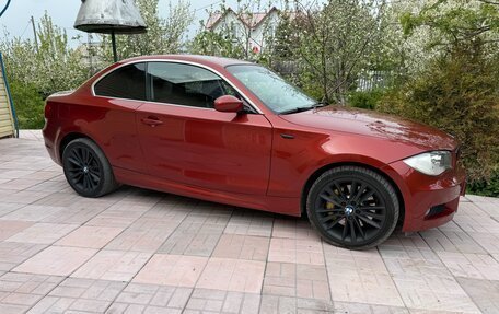 BMW 1 серия, 2008 год, 2 000 000 рублей, 1 фотография