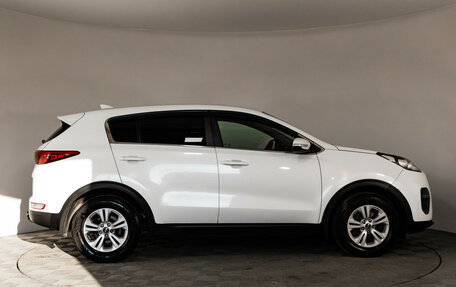 KIA Sportage IV рестайлинг, 2018 год, 1 549 000 рублей, 5 фотография