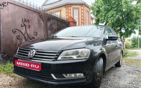 Volkswagen Passat B7, 2011 год, 990 000 рублей, 2 фотография