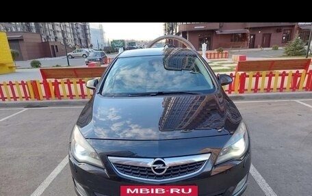 Opel Astra J, 2011 год, 750 000 рублей, 6 фотография