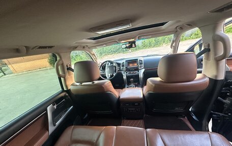 Toyota Land Cruiser 200, 2014 год, 3 100 000 рублей, 9 фотография
