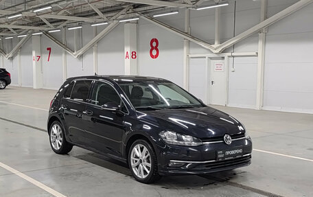 Volkswagen Golf VII, 2020 год, 1 799 000 рублей, 3 фотография