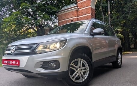 Volkswagen Tiguan I, 2012 год, 1 850 000 рублей, 2 фотография