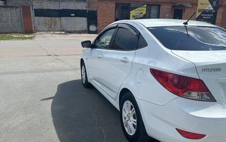 Hyundai Solaris II рестайлинг, 2013 год, 700 000 рублей, 5 фотография