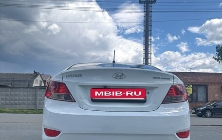 Hyundai Solaris II рестайлинг, 2013 год, 700 000 рублей, 12 фотография